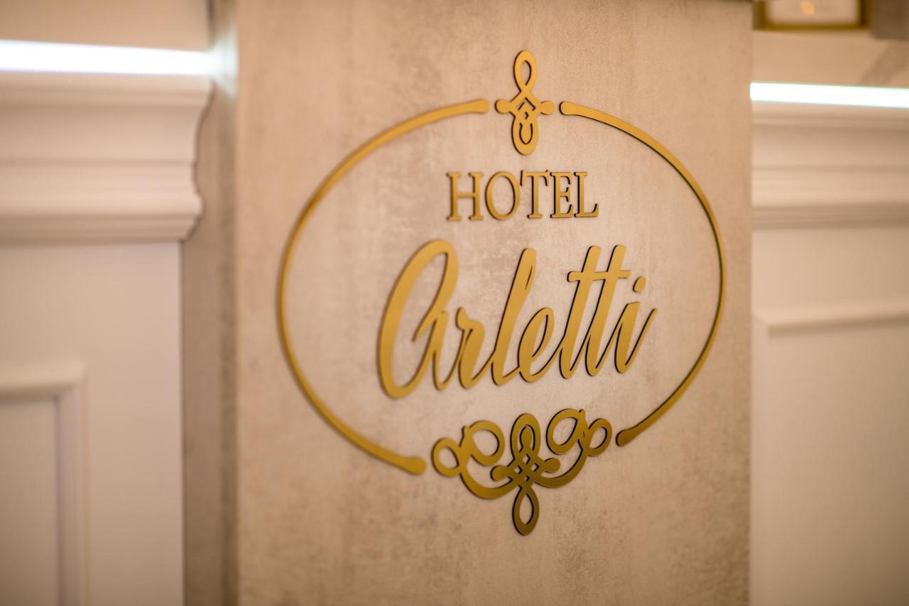 Arletti Hotel Русе Екстериор снимка